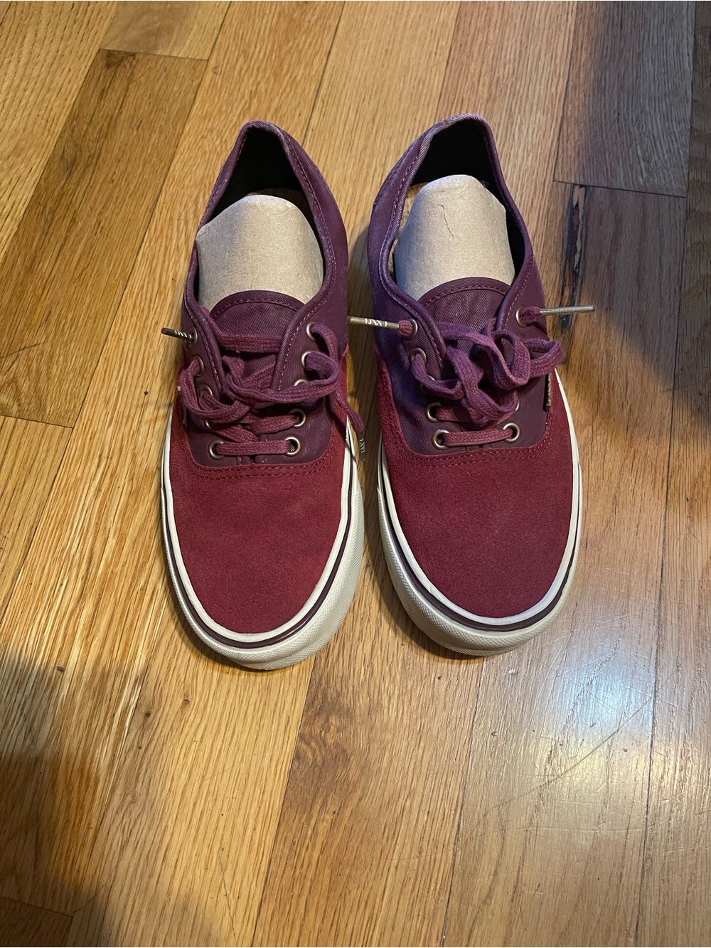 Vans Men's Burgundy Low-Top Sneakers size 9 - Picture 3 of 4